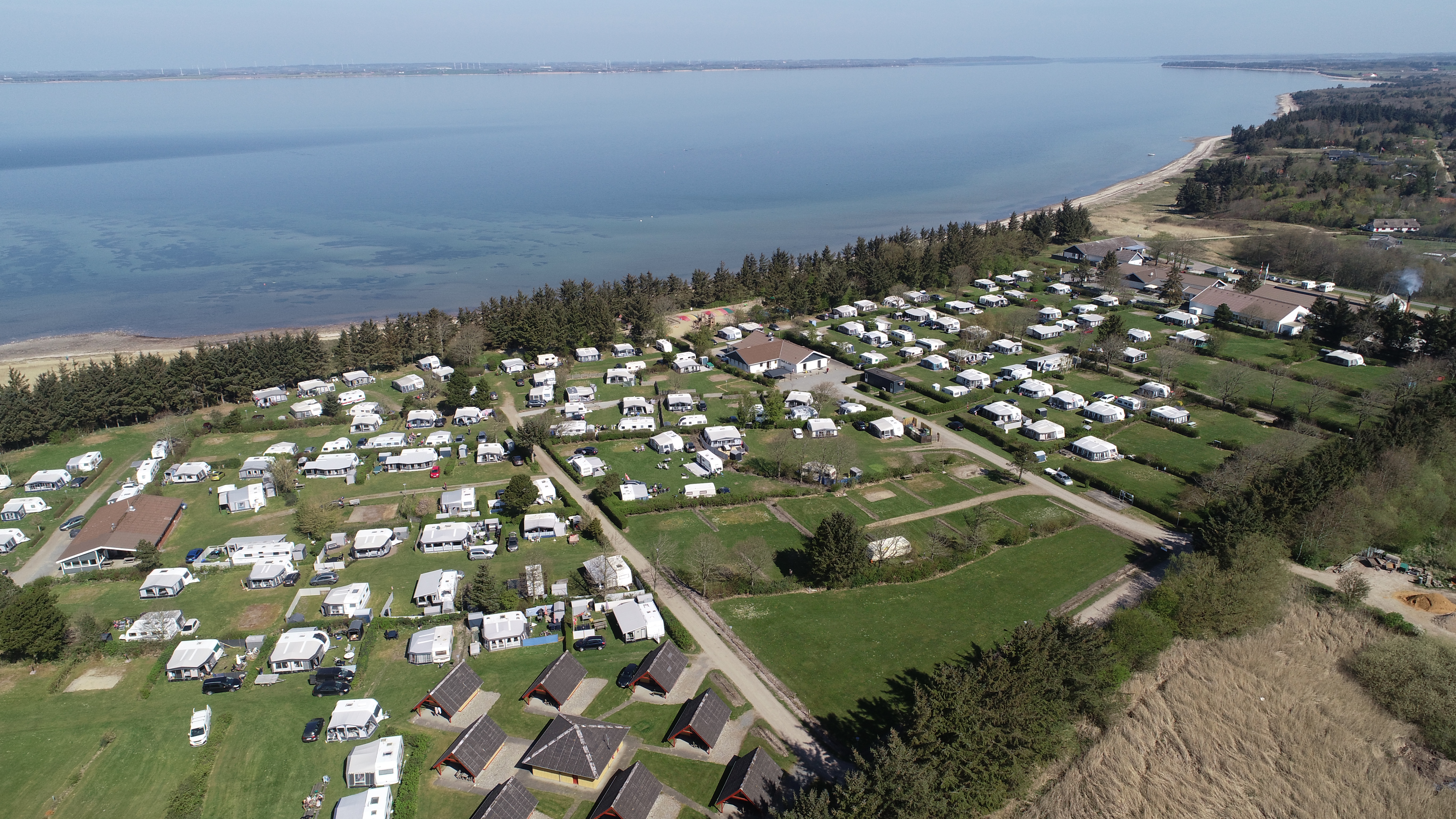 Sæsonplads: Helsæson - i egen vogn (10)